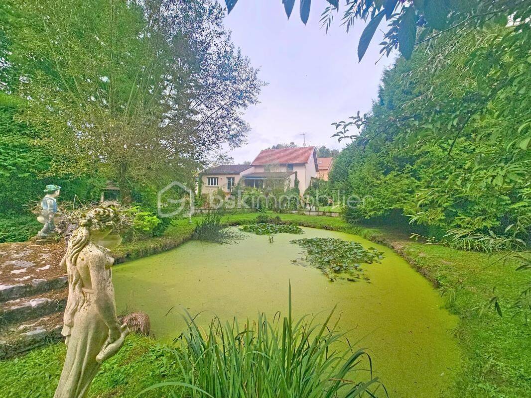 Maison 8 pièces 266 m² · à Vouziers · 266 m² · 169 000 €