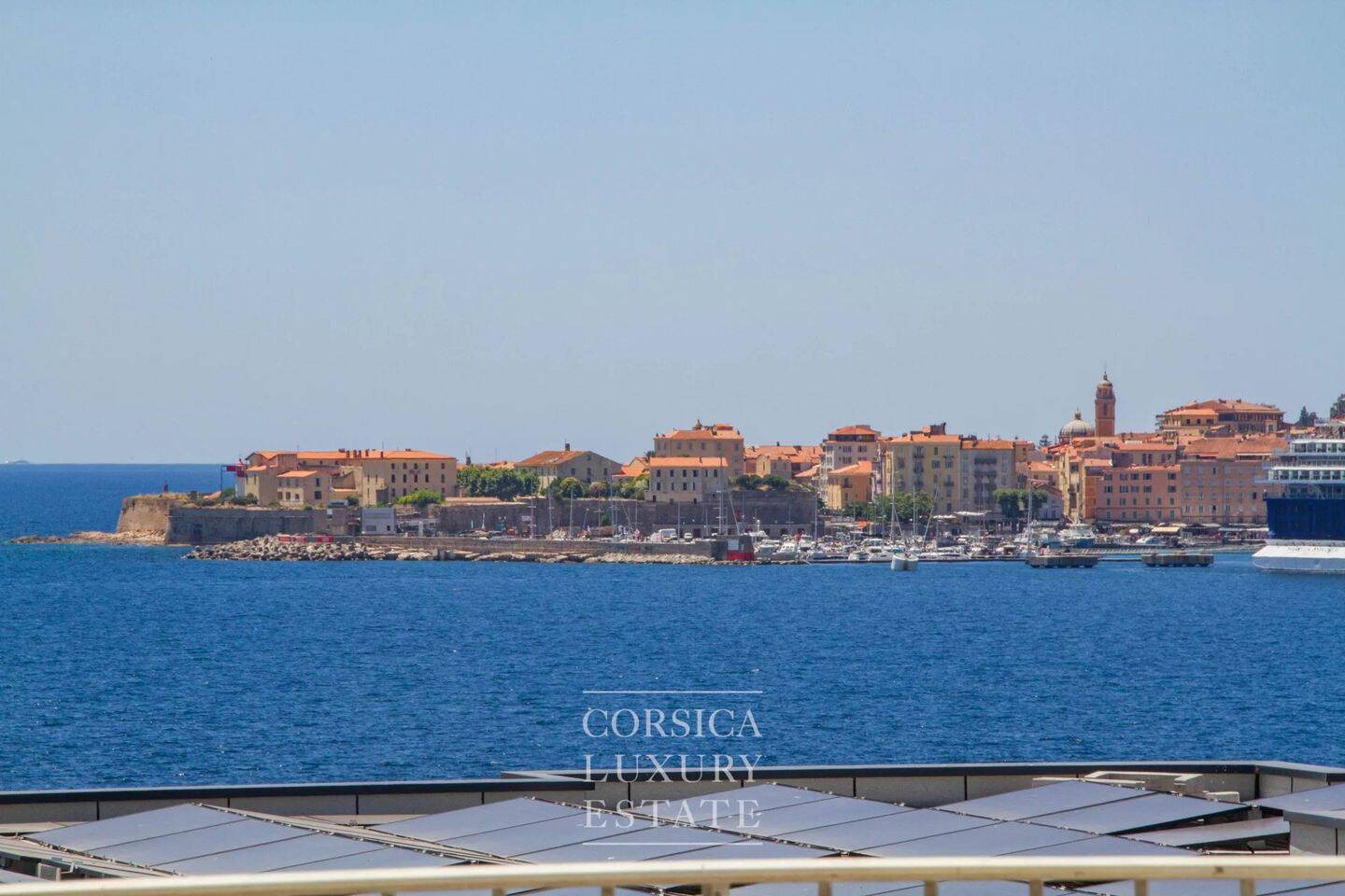 Maison 8 pièces 231 m² · à Ajaccio · 230,7 m² · 1 256 000 €