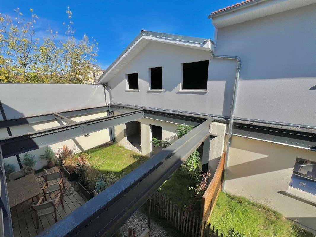 Maison 4 pièces 117 m² · à Bordeaux · 117 m² · 350 000 €