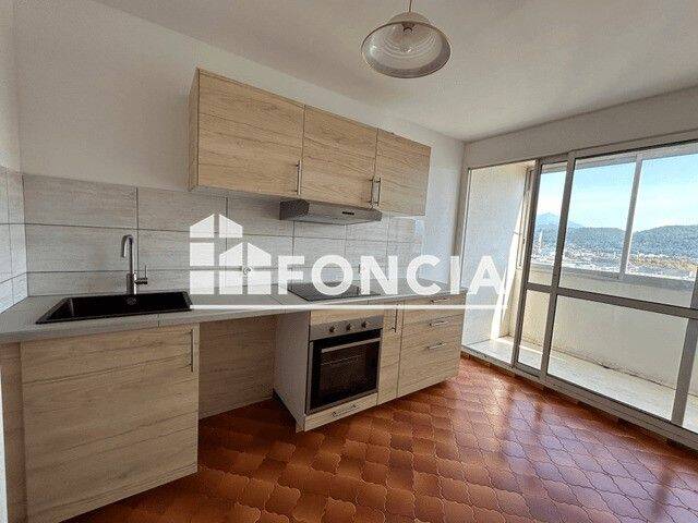 Appartement 4 pièces 71 m² · à Grenoble · 70,8 m² · 799 €