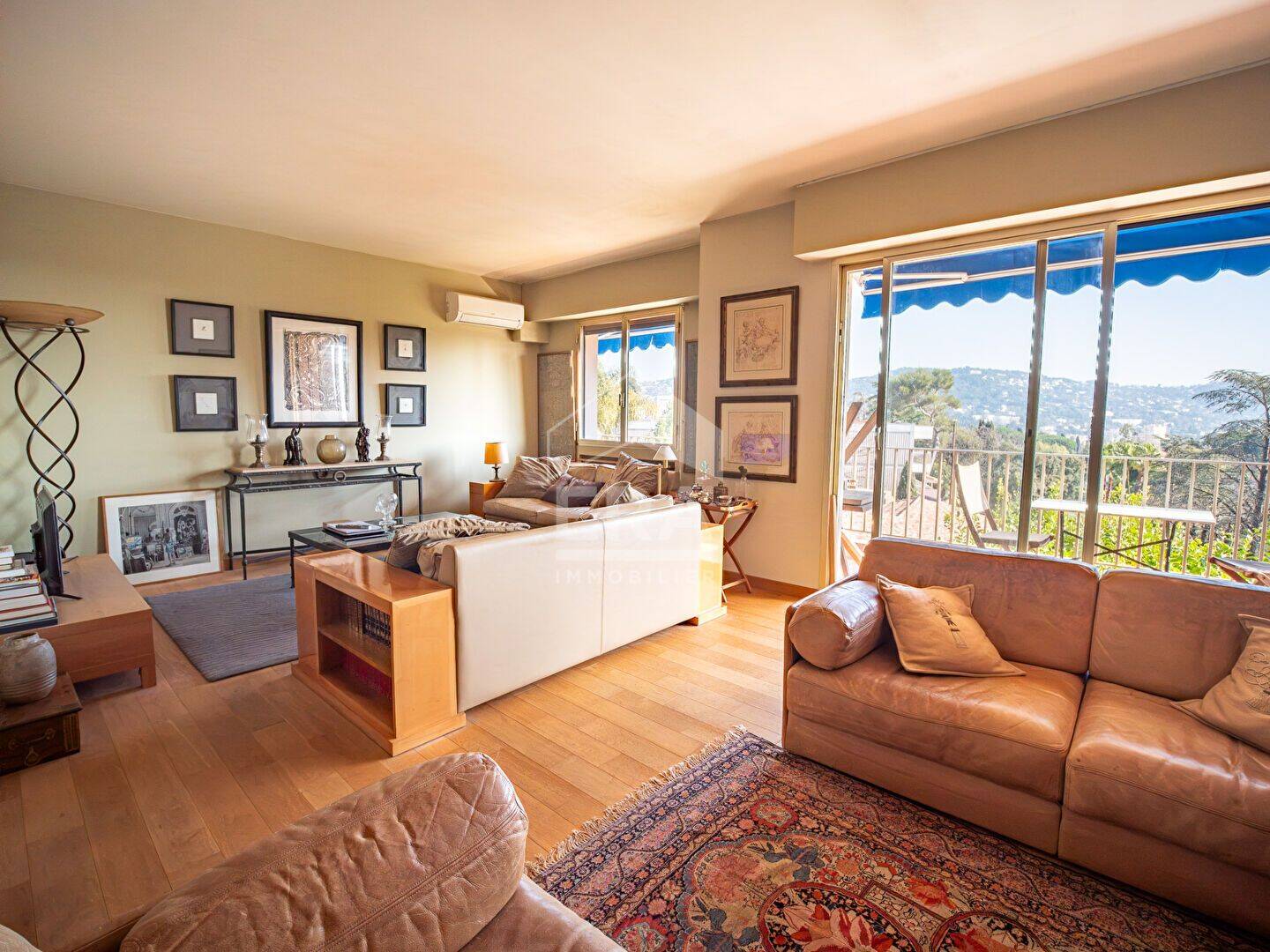 Appartement 3 pièces 81 m² · à Cannes · 81,5 m² · 330 000 €