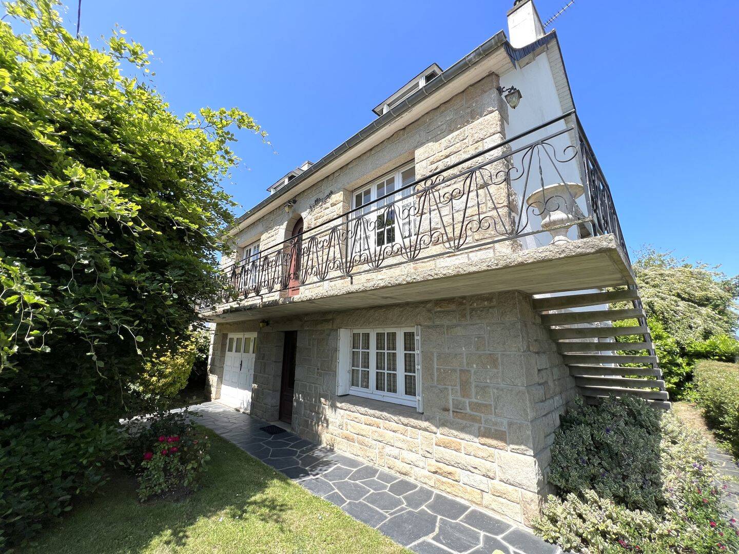 Maison 6 pièces 125 m² · à Saint-Cast-le-Guildo · 124,6 m² · 241 000 €