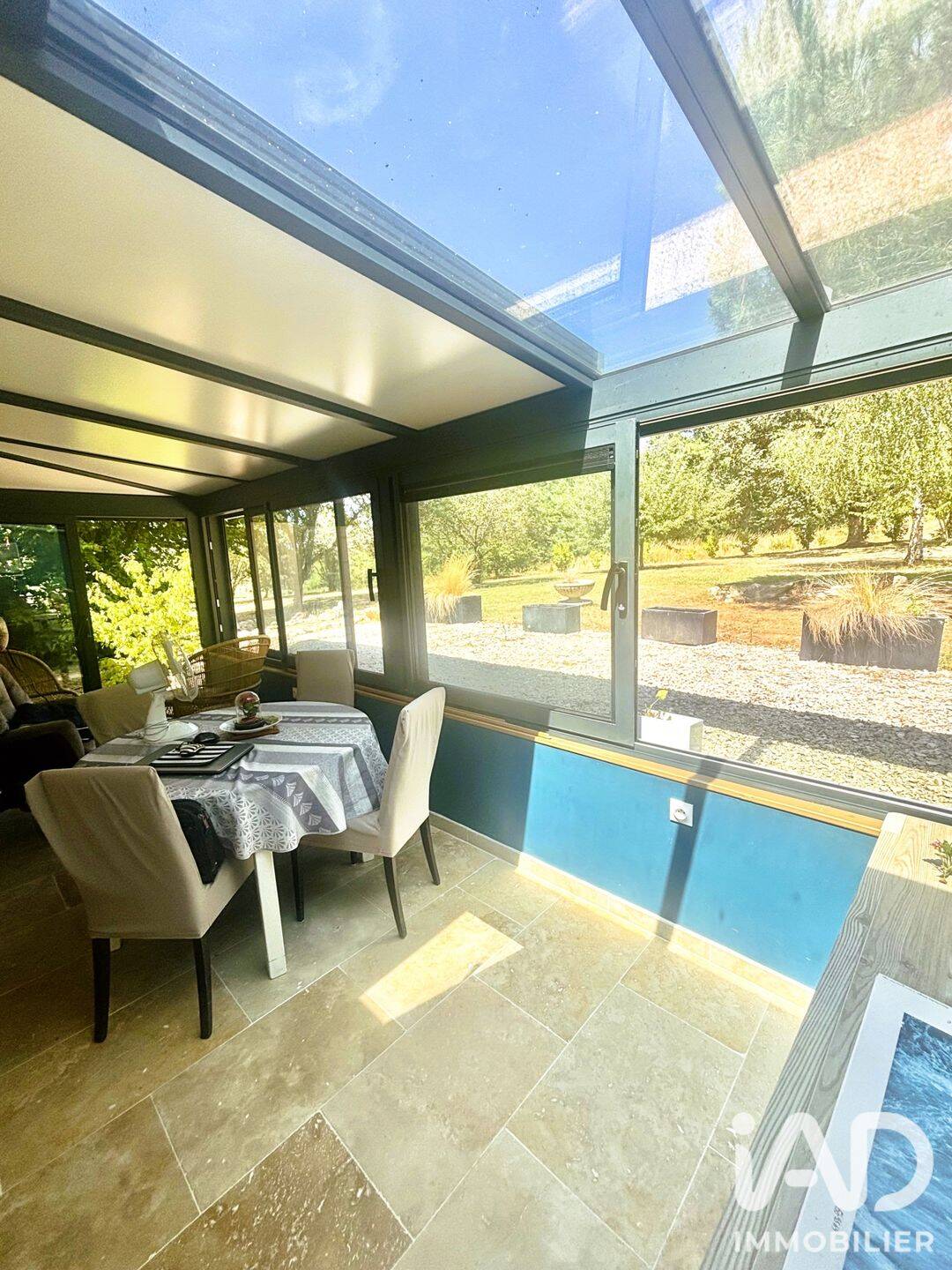 Maison 7 pièces 153 m² · à Charnizay · 153 m² · 281 000 €