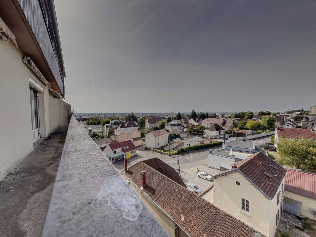 Appartement 4 pièces 69 m² · à Dole · 69,4 m² · 109 000 €