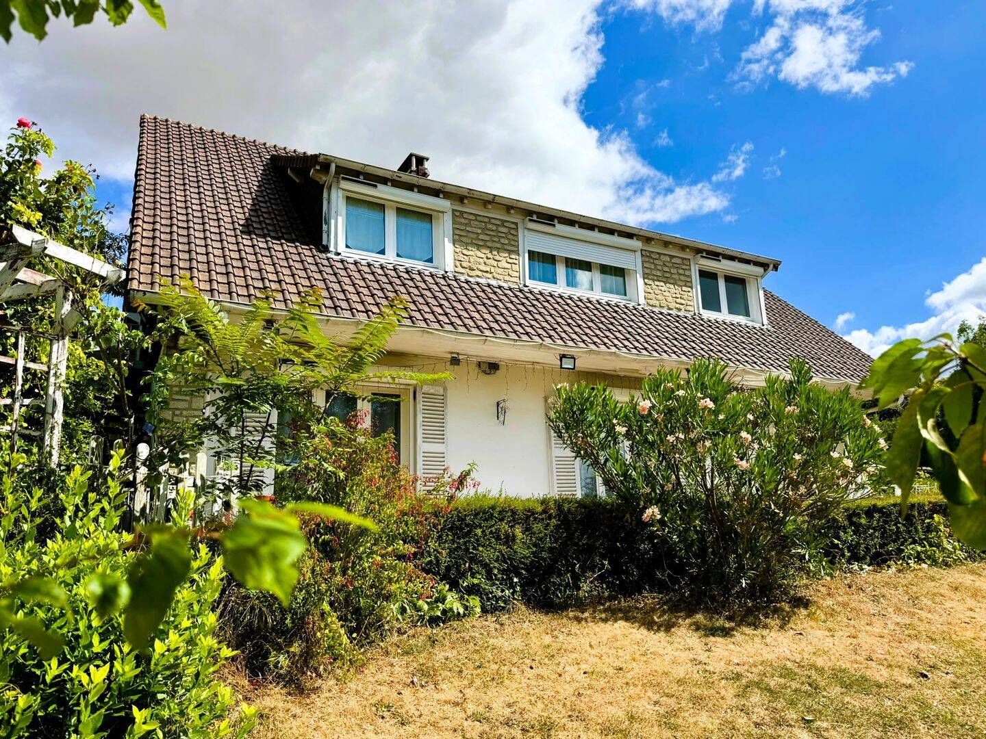 Maison 6 pièces 154 m² · à Mézy-sur-Seine · 154 m² · 399 000 €