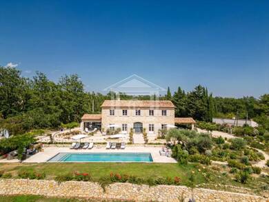 Hôtel particulier à vendre 4 200 000 € 8 pièces 4 chambres 370 m² 370 m² de terrain Tourrettes 83440