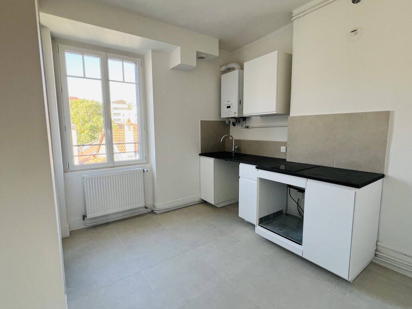 Appartement 2 pièces 44 m² · à Villeurbanne · 43,5 m² · 863 €/mois