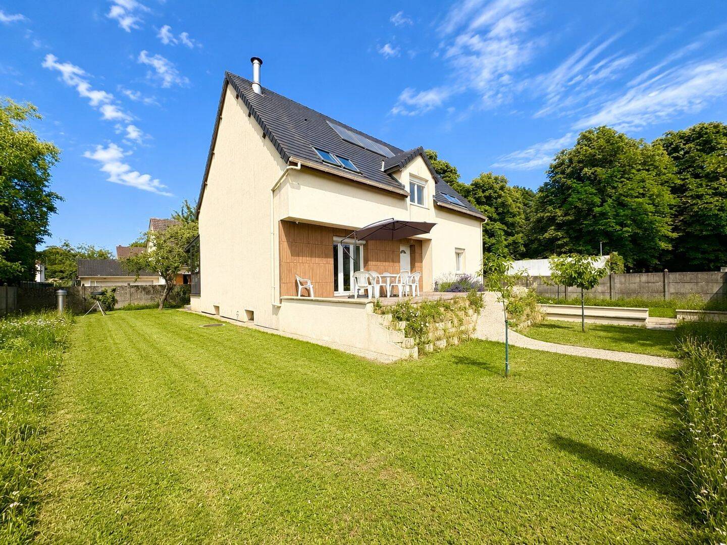 Maison 9 pièces 182 m² · à Sucy-en-Brie · 182 m² · 660 000 €