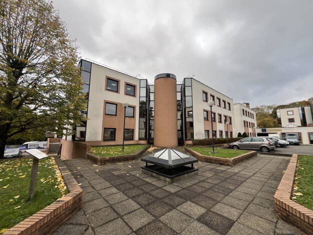 Espace bureau à vendre 1 300 000 € 1 045 m² de bureaux divisible de 1 045 m² à 1 045 m² Les Metz-Pont Colbert Jouy en Josas 78350