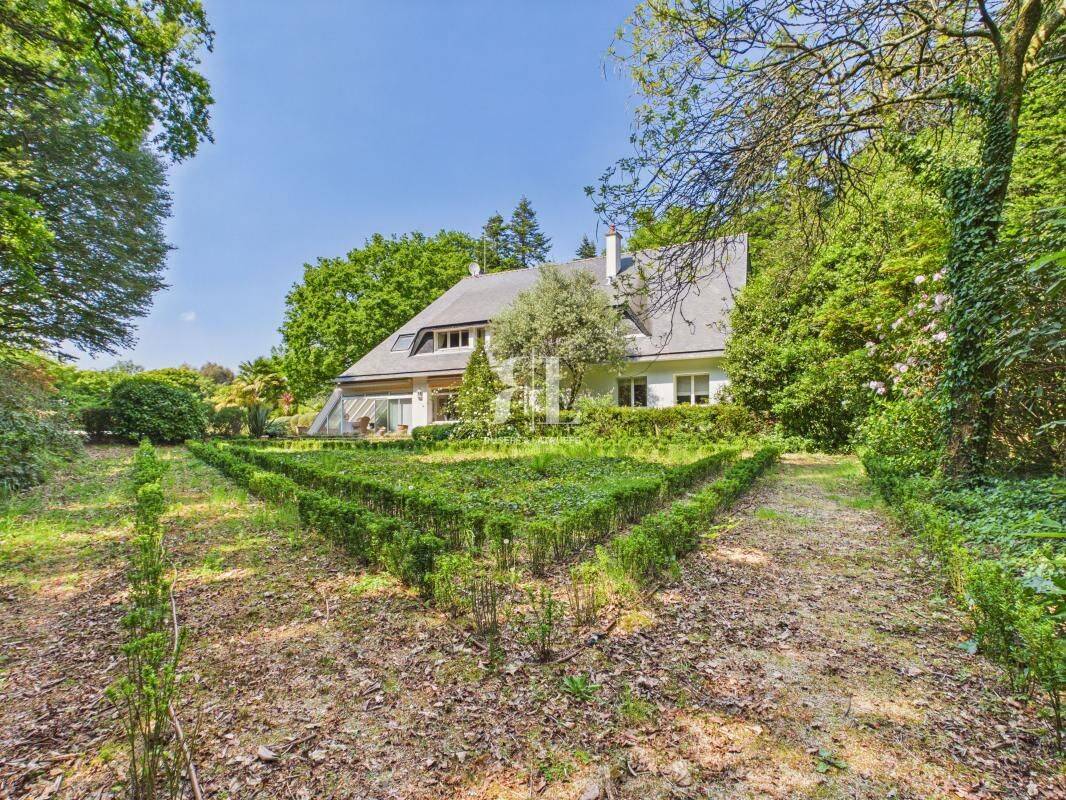 Maison 7 pièces 247 m² · à Caudan · 247 m² · 749 265 €