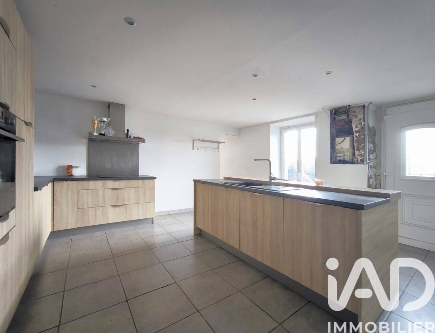 Maison 4 pièces 122 m² · à Bourgvallées · 122 m² · 140 000 €