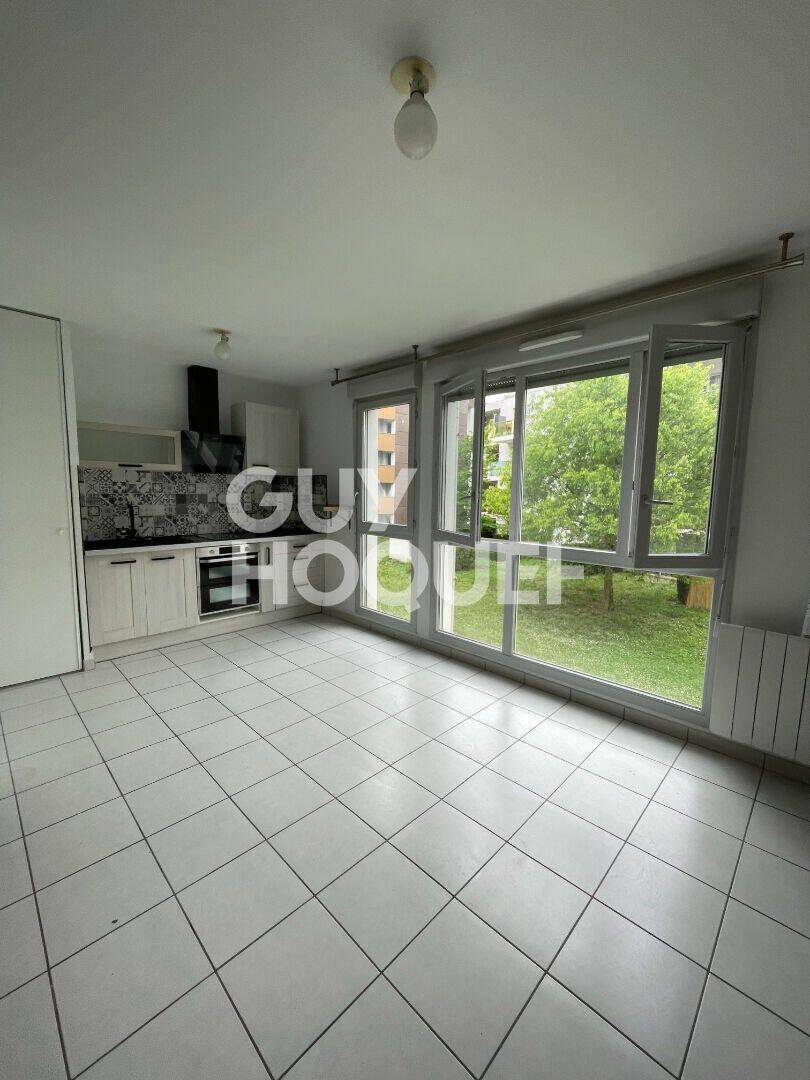 Appartement 1 pièce 33 m² · à Lyon 7ème Arrondissement · 33,3 m² · 701 €