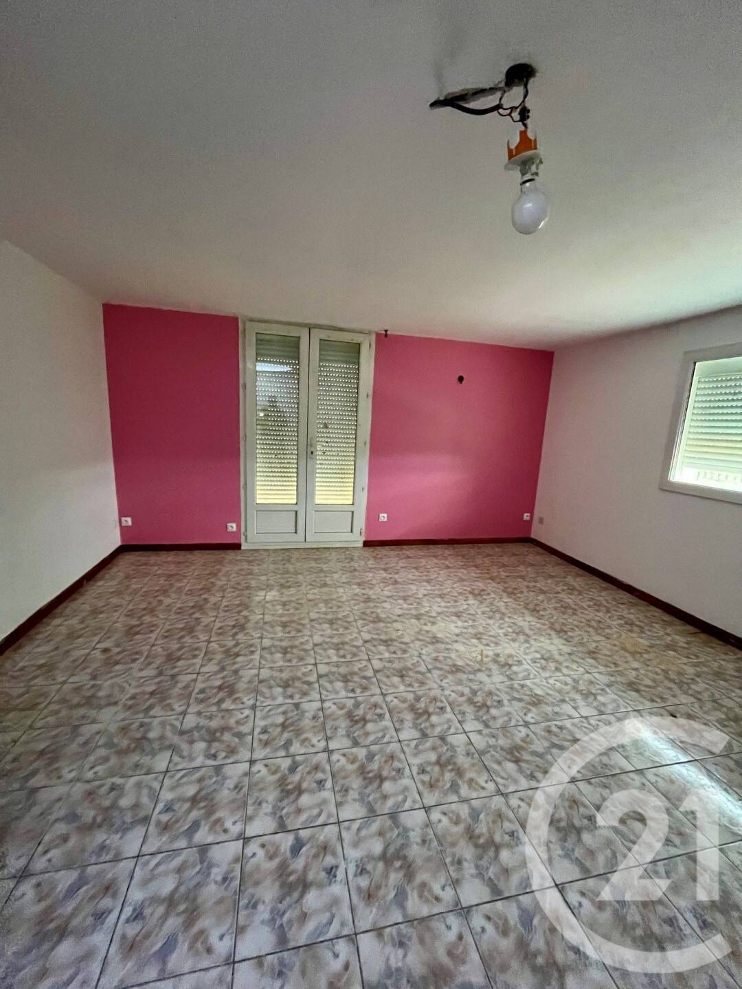 Maison 5 pièces 180 m² · à Carcassonne · 180 m² · 230 000 €