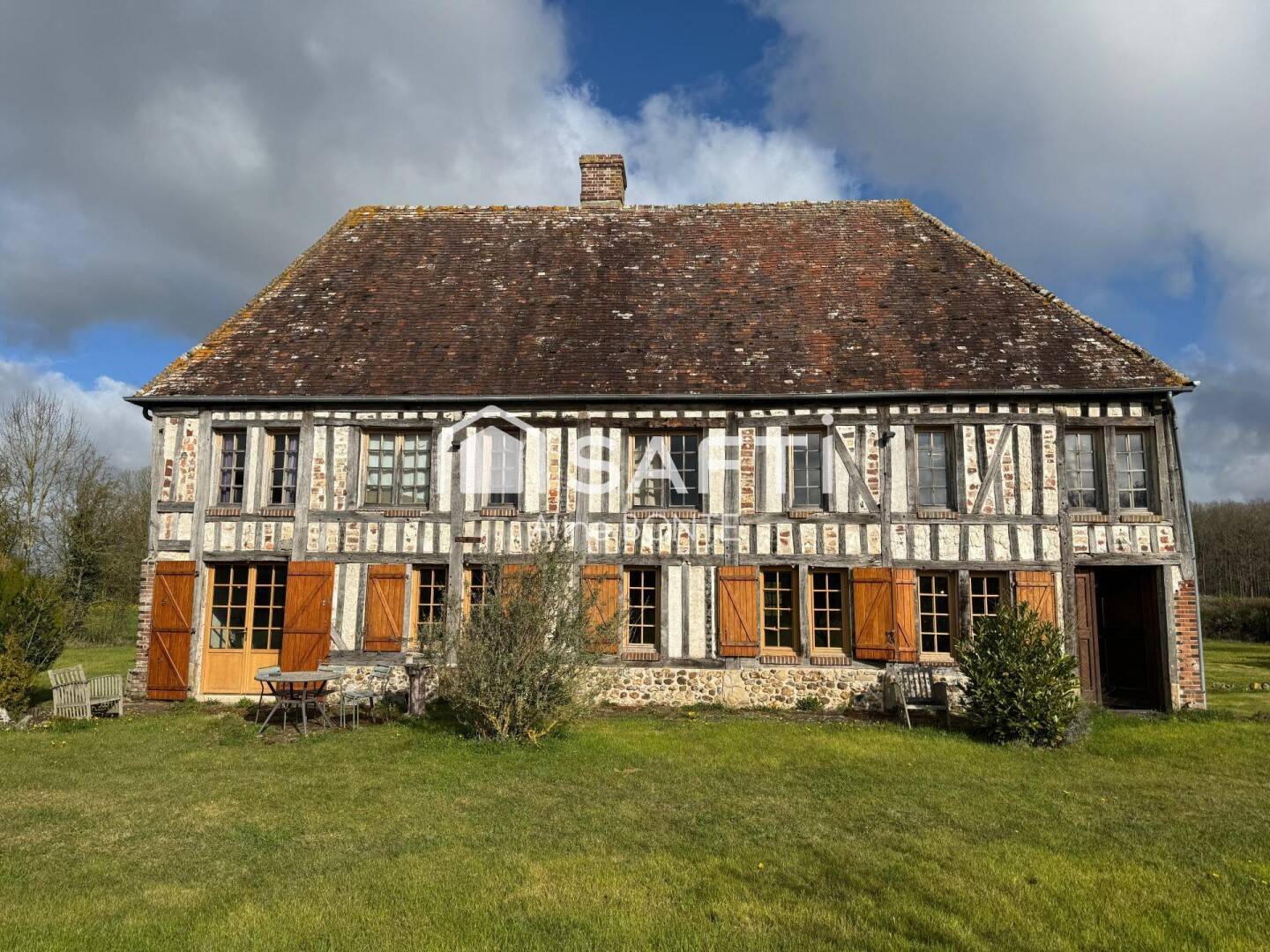 Maison 6 pièces 185 m² · à L'Aigle · 185 m² · 315 000 €