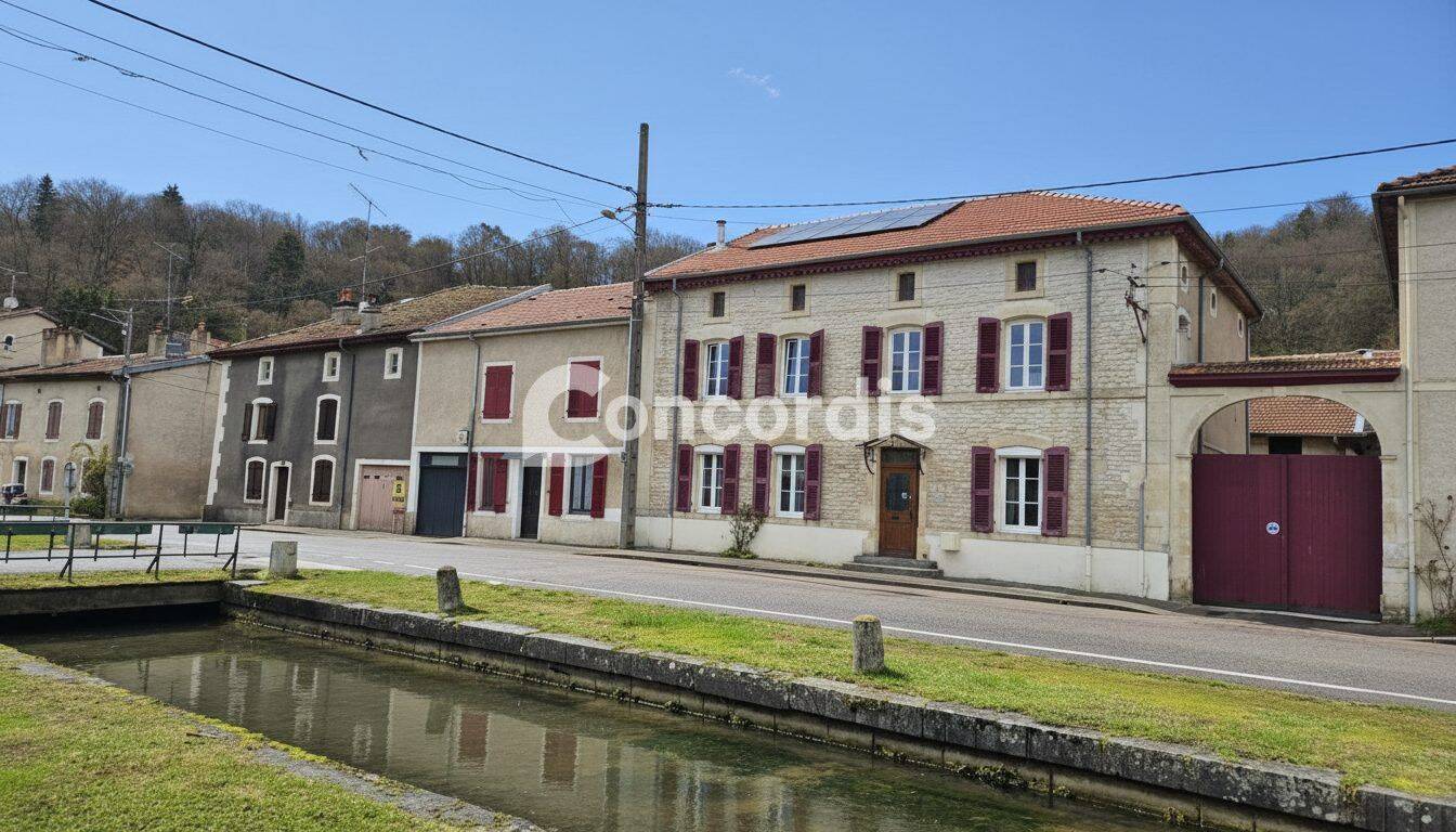 Maison 8 pièces 205 m² · à Maxey-sur-Vaise · 205 m² · 249 000 €