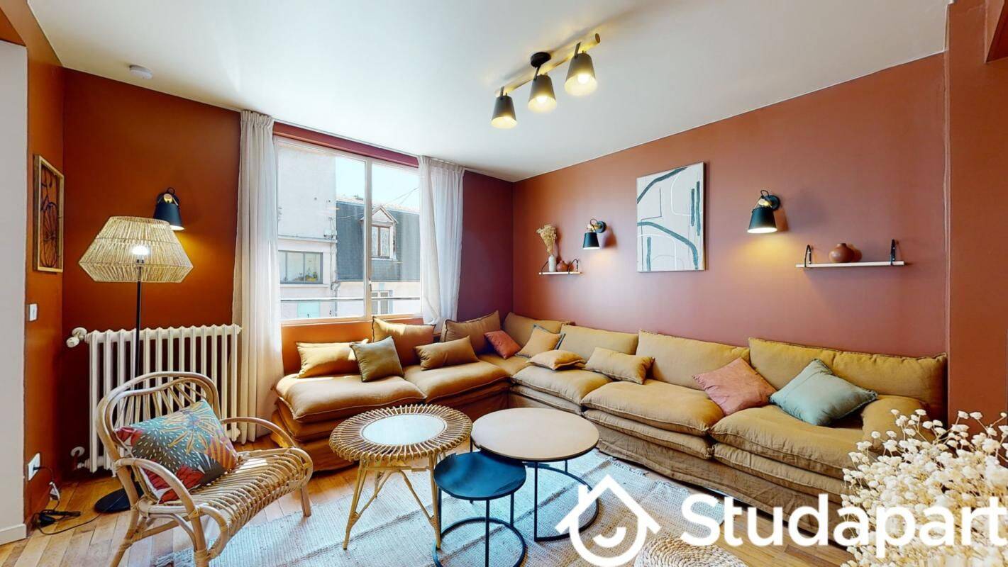 1 pièce 15 m² · à Chiré-en-Montreuil · 15 m² · 1 156 €