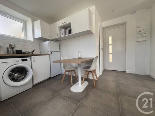 Appartement à louer 410 € 1 pièce 24 m² 1er étage Mauléon-Licharre 64130