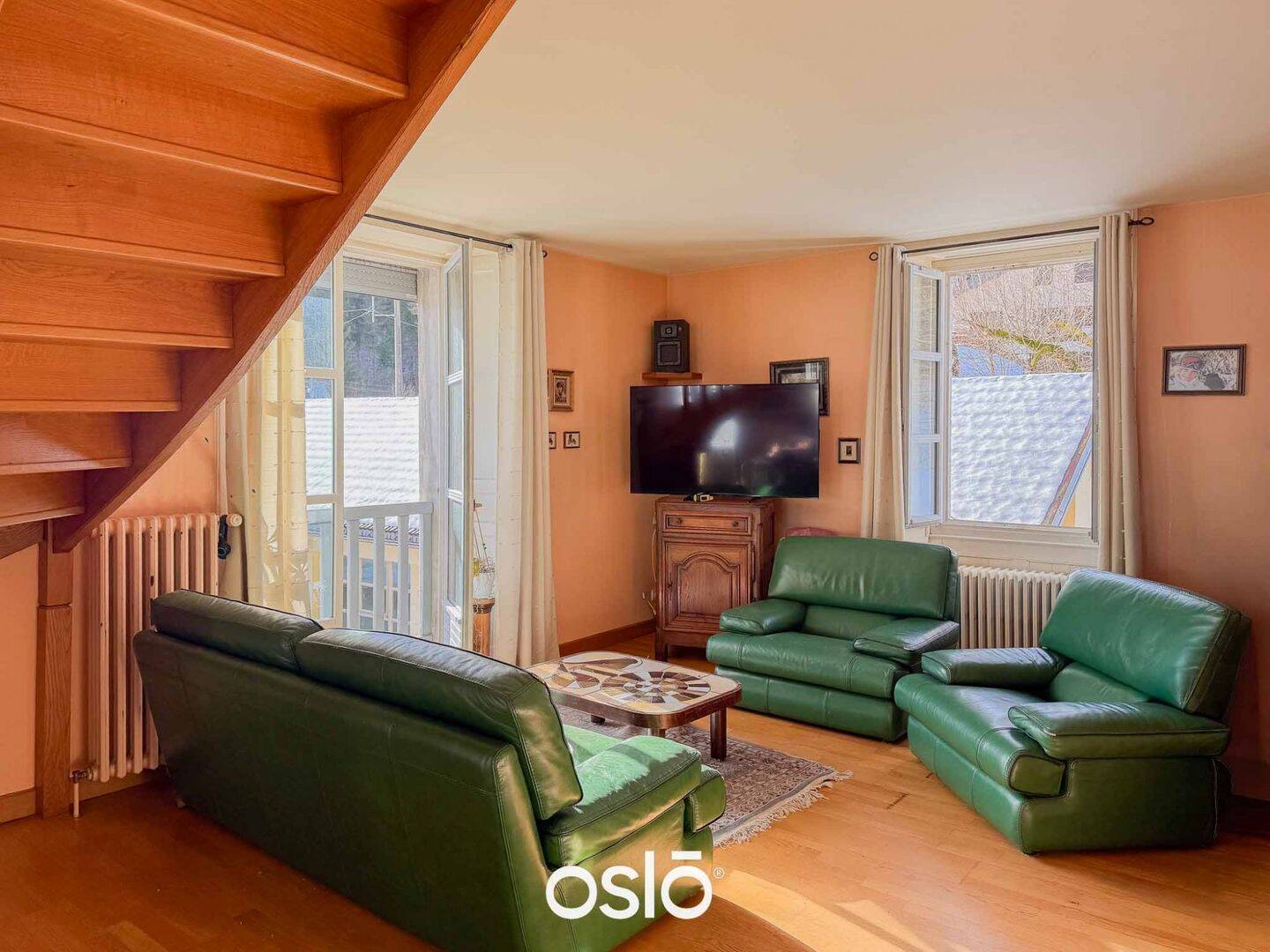 Maison 8 pièces 250 m² · à Les Rousses · 250 m² · 320 000 €
