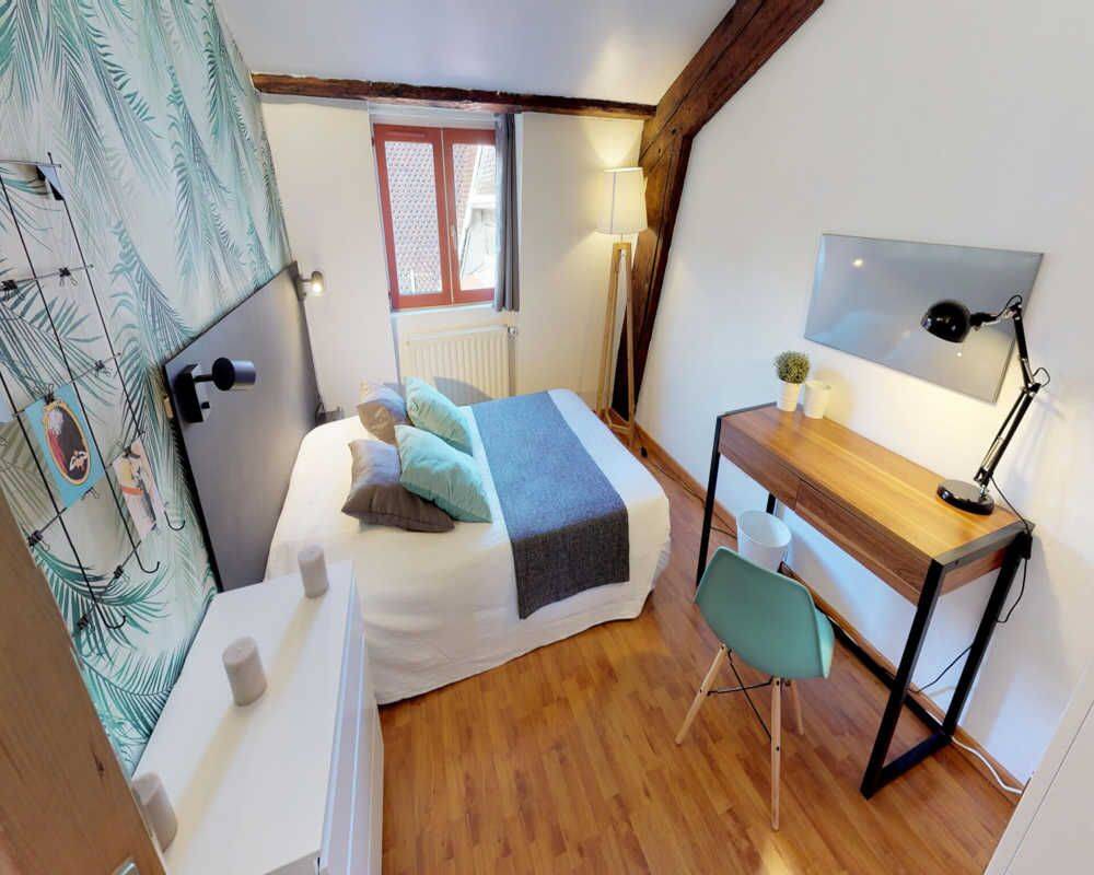 Appartement 5 pièces 130 m² · à Lyon 1er Arrondissement · 130 m² · 780 €
