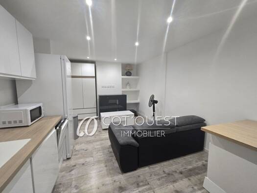 Appartement à vendre 237 000 € 3 pièces 2 chambres 48 m² 1er étage Valrose Nice 06100