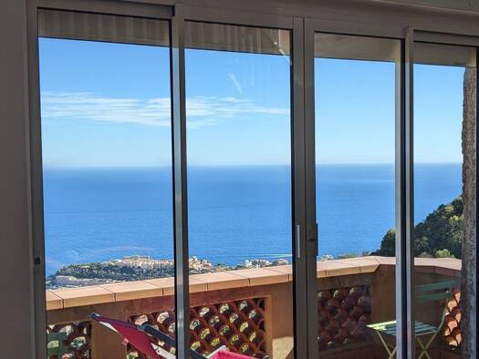 Appartement à vendre 1 120 000 € 5 pièces 3 chambres 154 m² Étage 1/2 La Turbie 06320