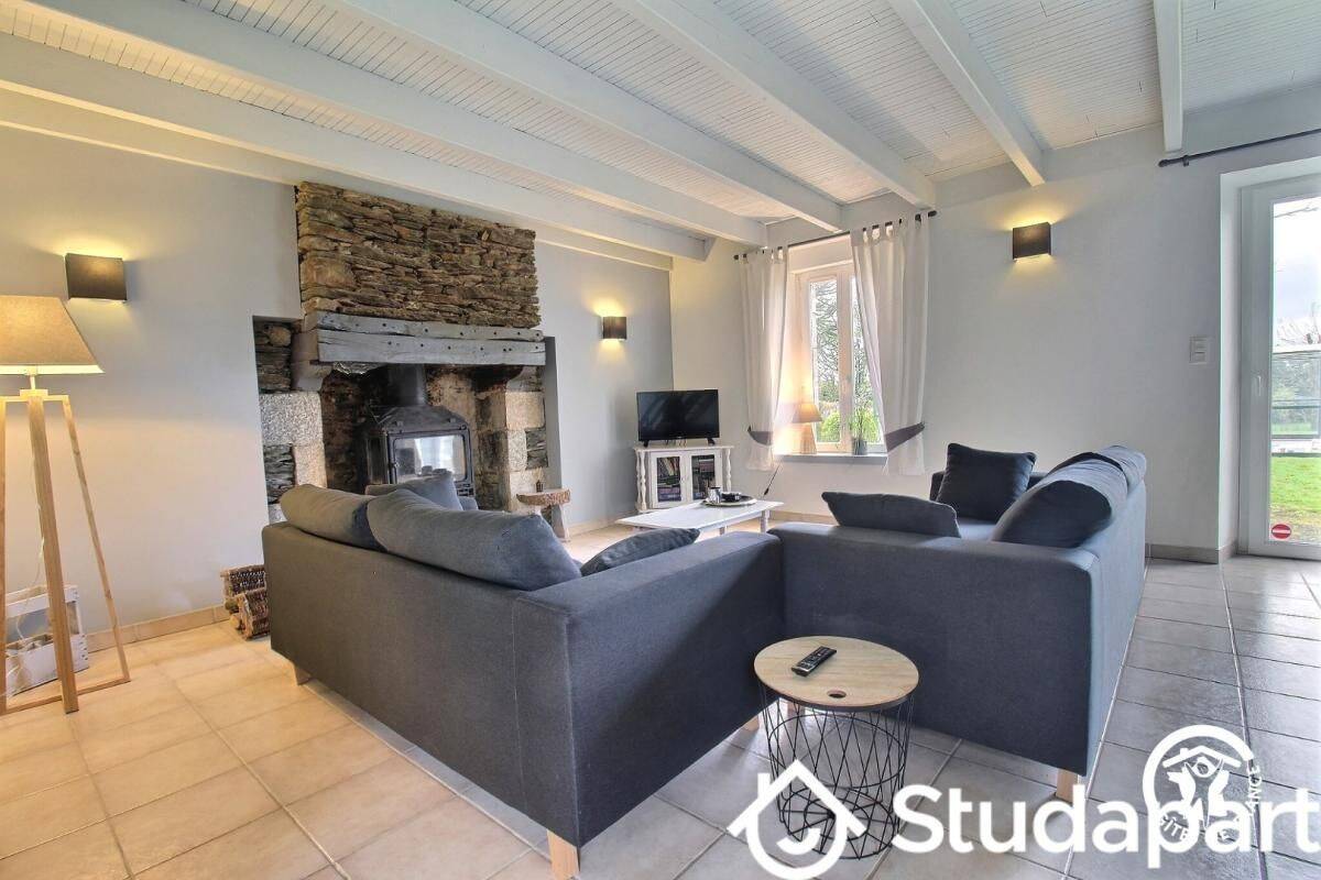 Maison 4 pièces 120 m² · à Pluméliau-Bieuzy · 120 m² · 825 €