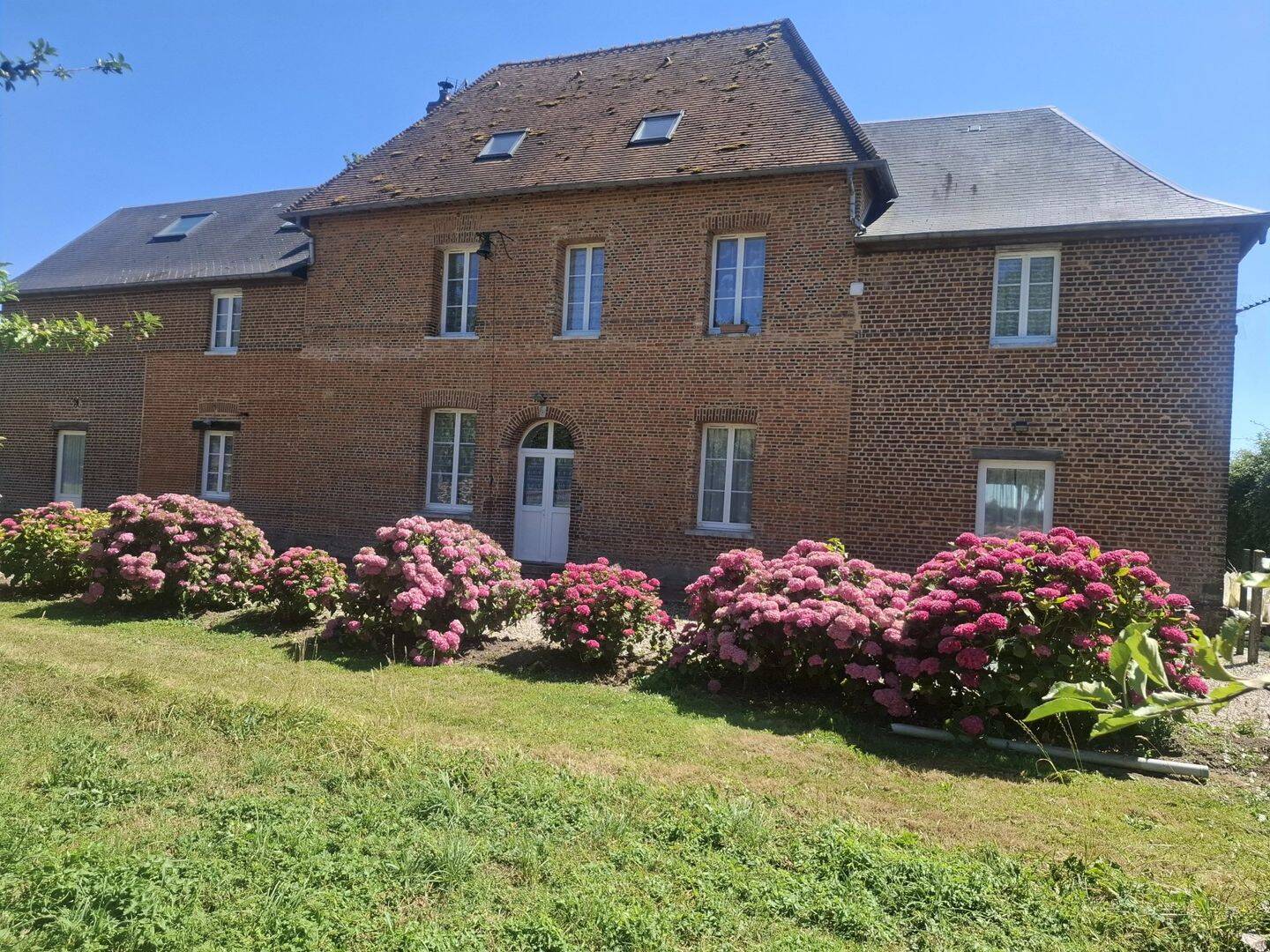Maison 15 pièces 300 m² · à Lyons-la-Forêt · 300 m² · 415 000 €