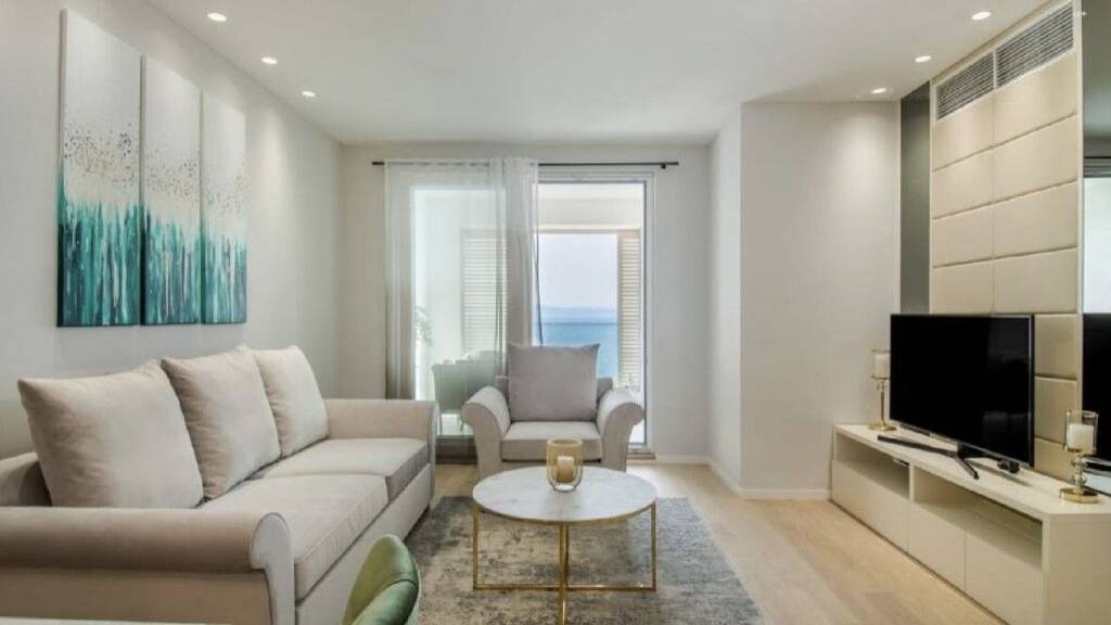 Maison à vendre 459 300 € 2 pièces 2 chambres 34 m² 13 m² de terrain Brettes 16240