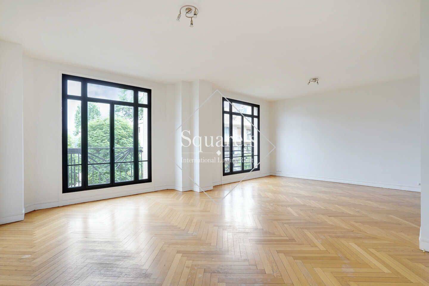 Appartement 6 pièces 161 m² · à Neuilly-sur-Seine · 161 m² · 5 475 €/mois
