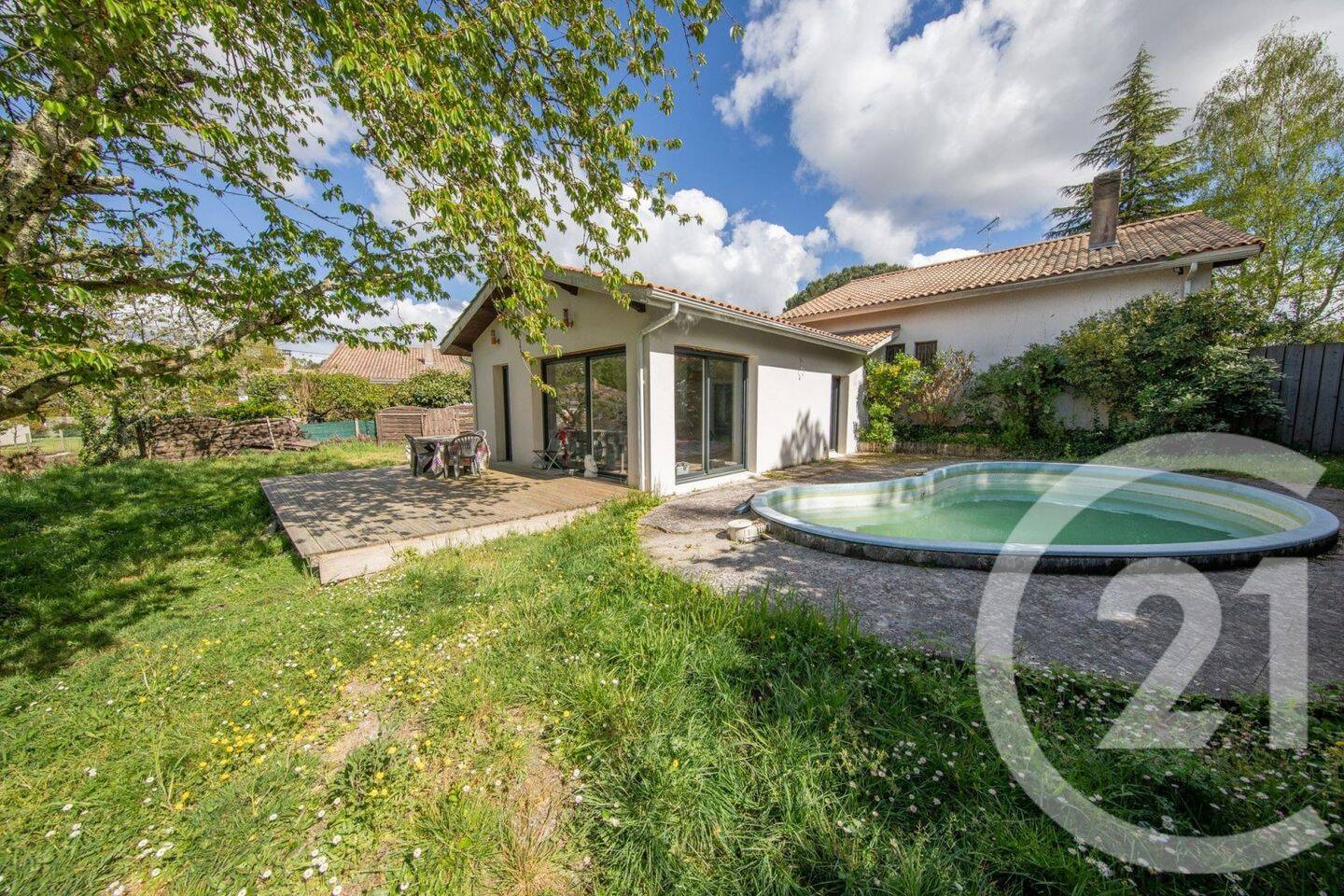 Maison 3 pièces 55 m² · à Saint-Médard-en-Jalles · 54,7 m² · 311 000 €