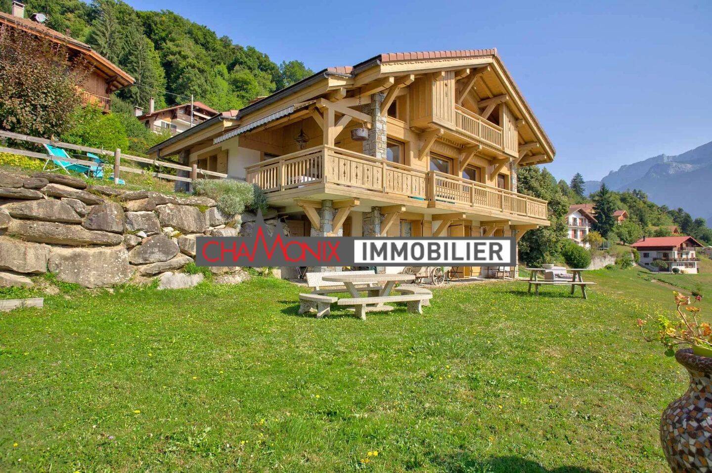 Maison 6 pièces 215 m² · à Sallanches · 214,7 m² · 1 560 000 €