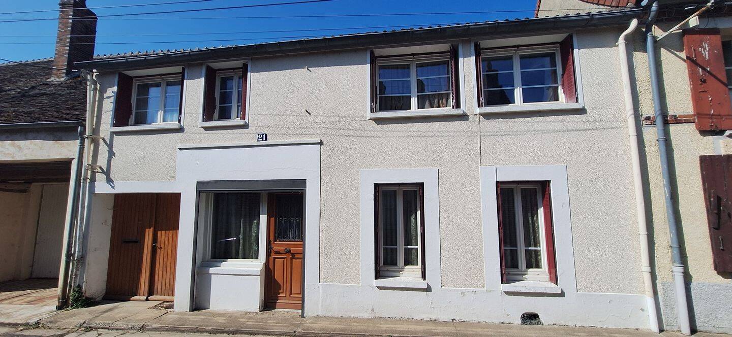 Maison 4 pièces 88 m² · à Villeneuve-sur-Yonne · 88 m² · 125 000 €