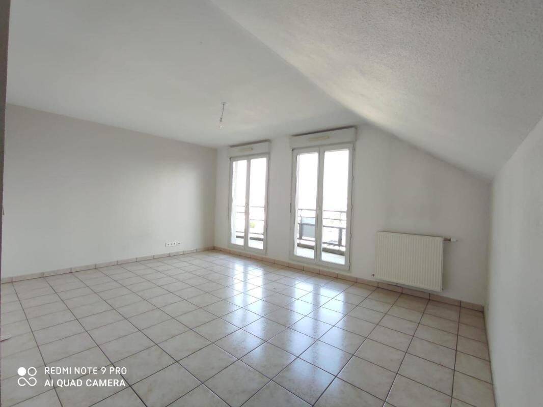Appartement 3 pièces 73 m² · à Bourg-en-Bresse · 73 m² · 970 €