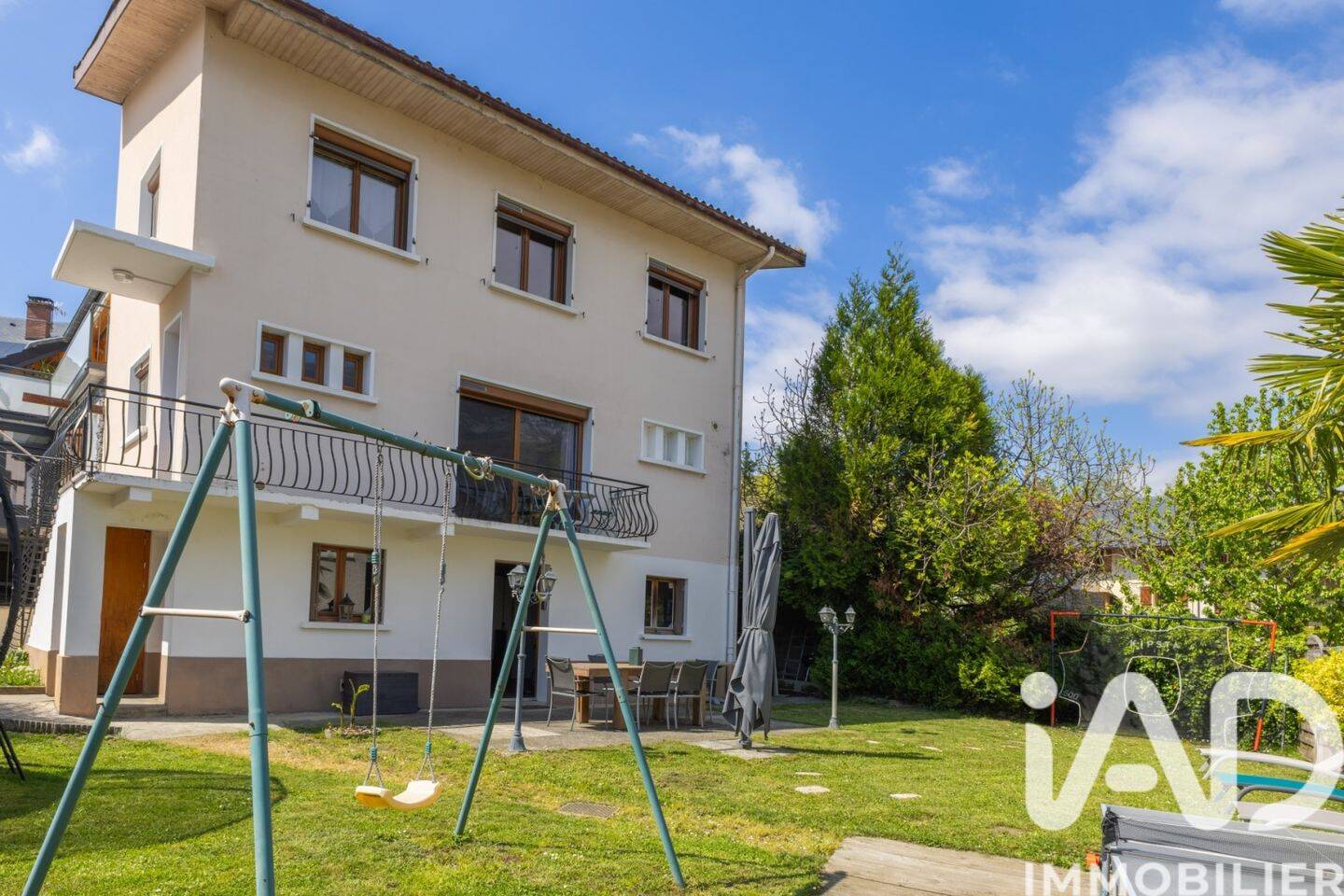 Maison 4 pièces 77 m² · à Saint-Jeoire-Prieuré · 76,7 m² · 318 000 €