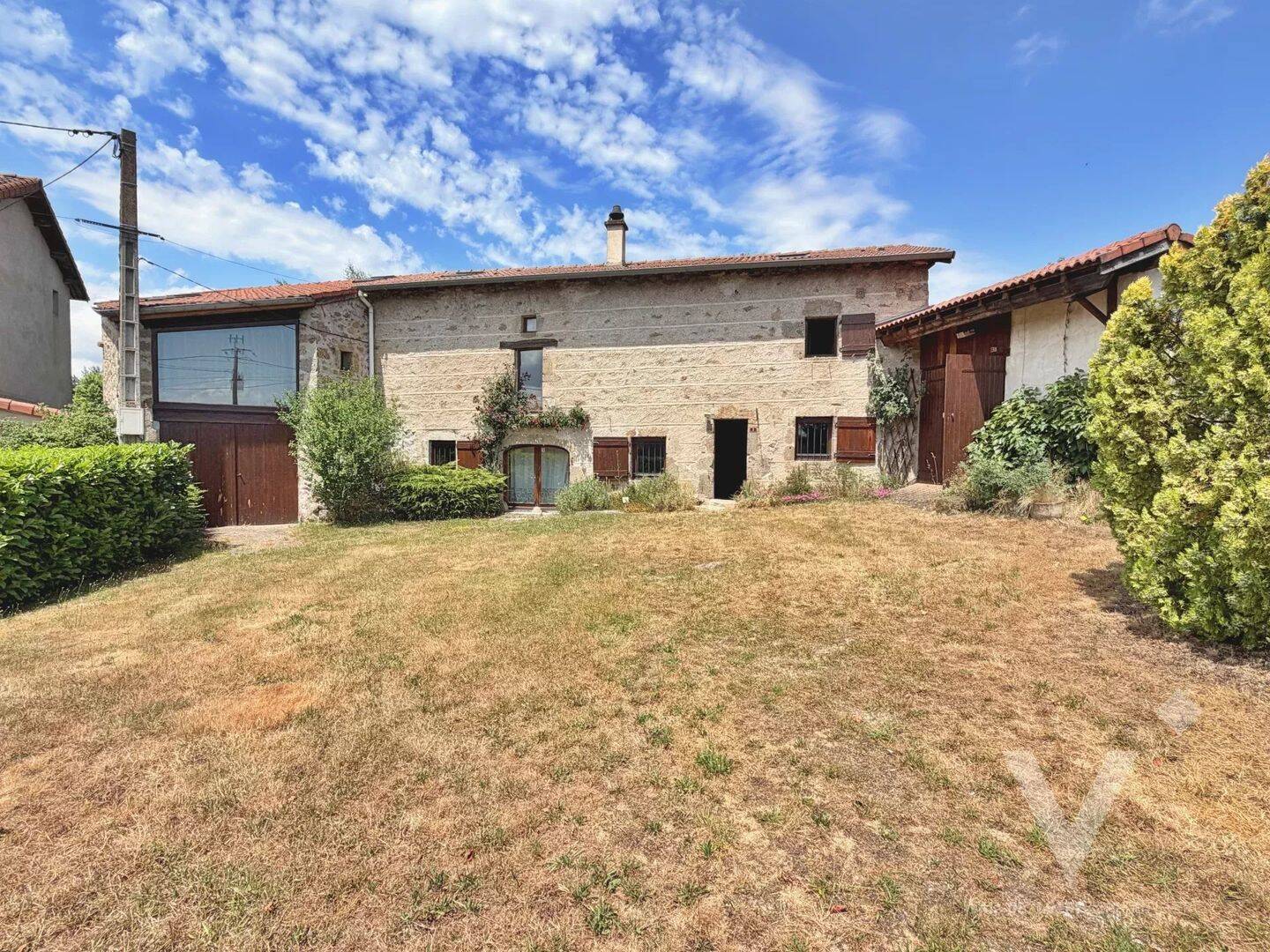 Maison 6 pièces 176 m² · à Valprivas · 176 m² · 219 000 €