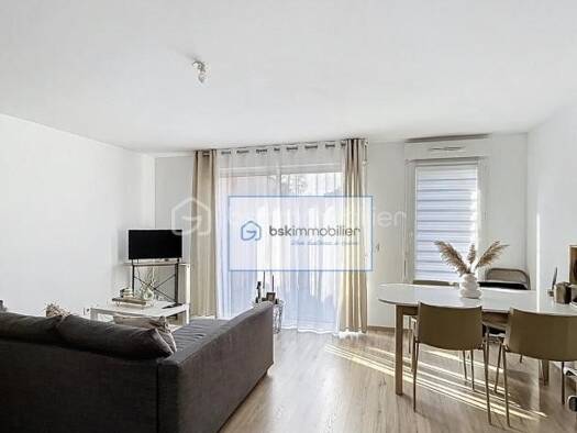 Appartement à vendre 146 000 € 2 pièces 1 chambre 47,2 m² RDC/2 Les Ecoles Halluin 59250