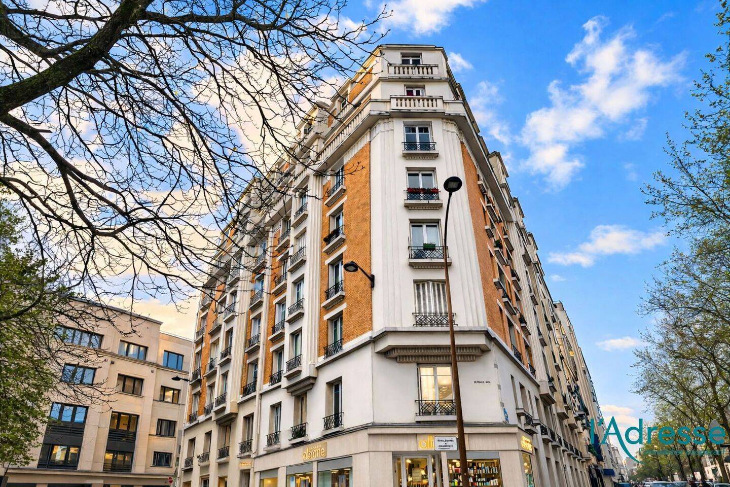 Appartement 2 pièces 42 m² · à Paris 11ème Arrondissement · 41,8 m² · 1 800 €