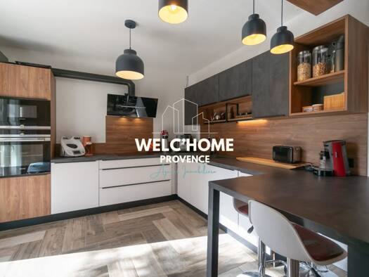 Maison à vendre 395 000 € 6 pièces 4 chambres 150 m² 1 150 m² de terrain Saint-Julien 83560