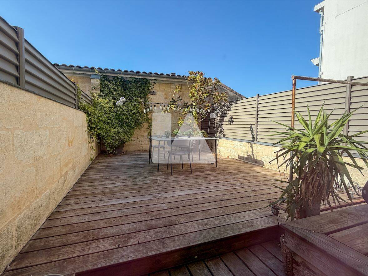 Appartement 4 pièces 78 m² · à Bordeaux · 77,5 m² · 1 895 €