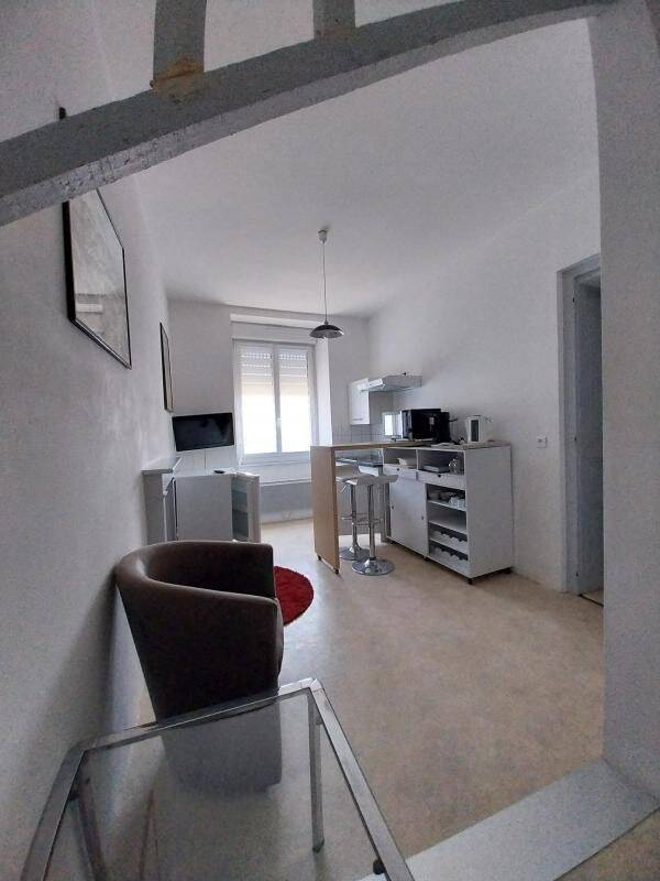 Appartement 2 pièces 32 m² · à Saint-Yrieix-la-Perche · 32,2 m² · 415 €/mois