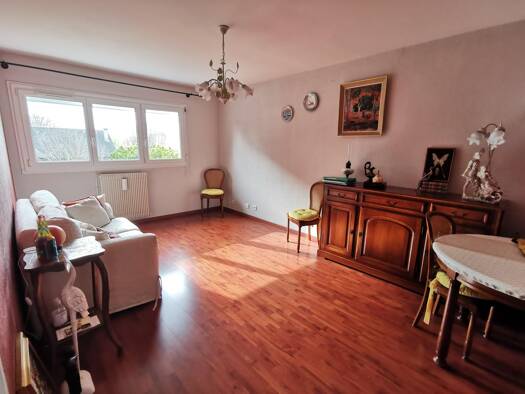 Appartement à vendre 154 900 € 3 pièces 2 chambres 63 m² Étage 2/3 Centre Gisors 27140