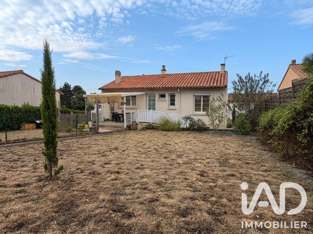 Maison 3 pièces 66 m² · à La Châtaigneraie · 65,8 m² · 136 000 €