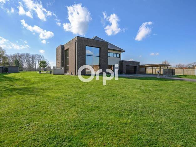 Maison à vendre 1 039 490 € 6 pièces 4 chambres 232 m² 7 964 m² de terrain Lille 59800