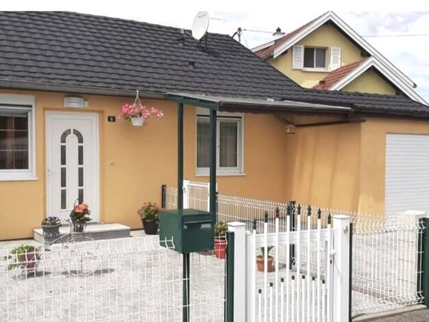 Maison de plain-pied à vendre 299 000 € 4 pièces 2 chambres 68 m² 317 m² de terrain Kembs 68680