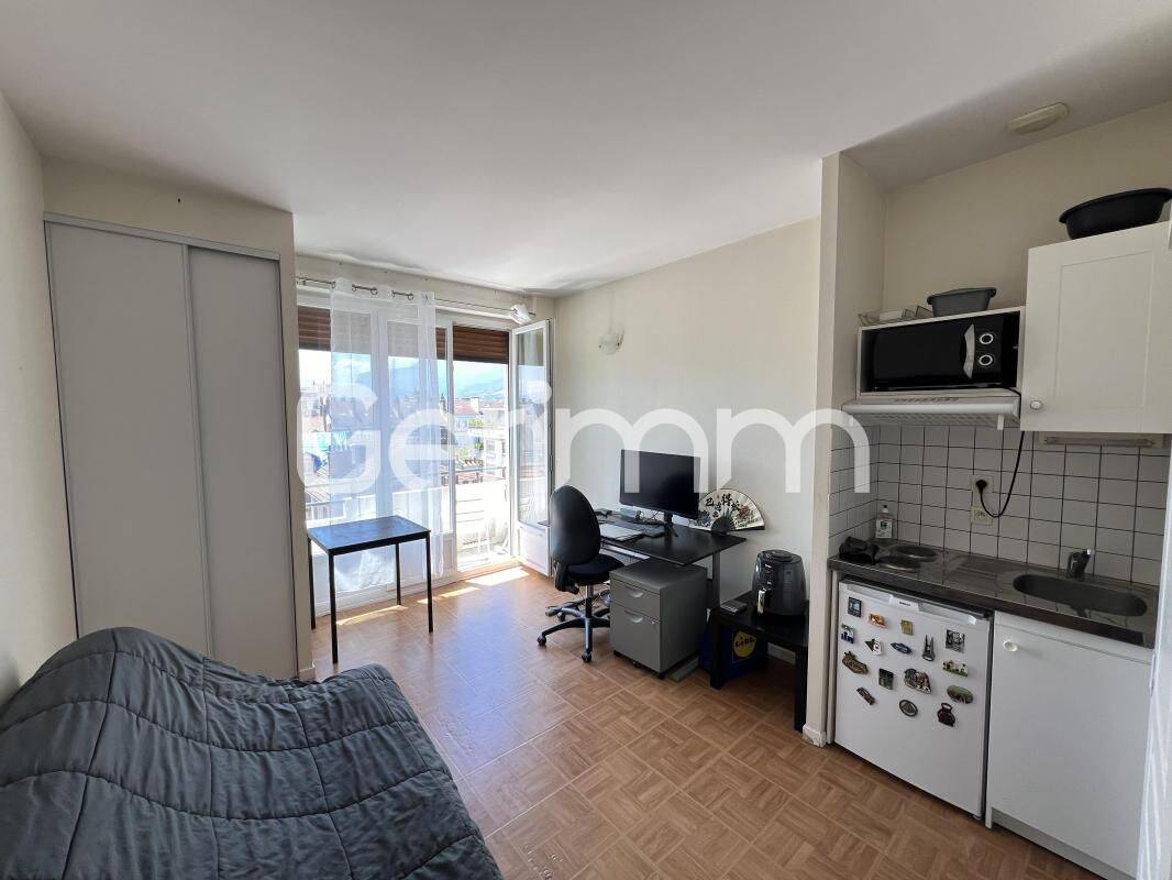 Appartement 1 pièce 20 m² · à Grenoble · 20 m² · 459 €