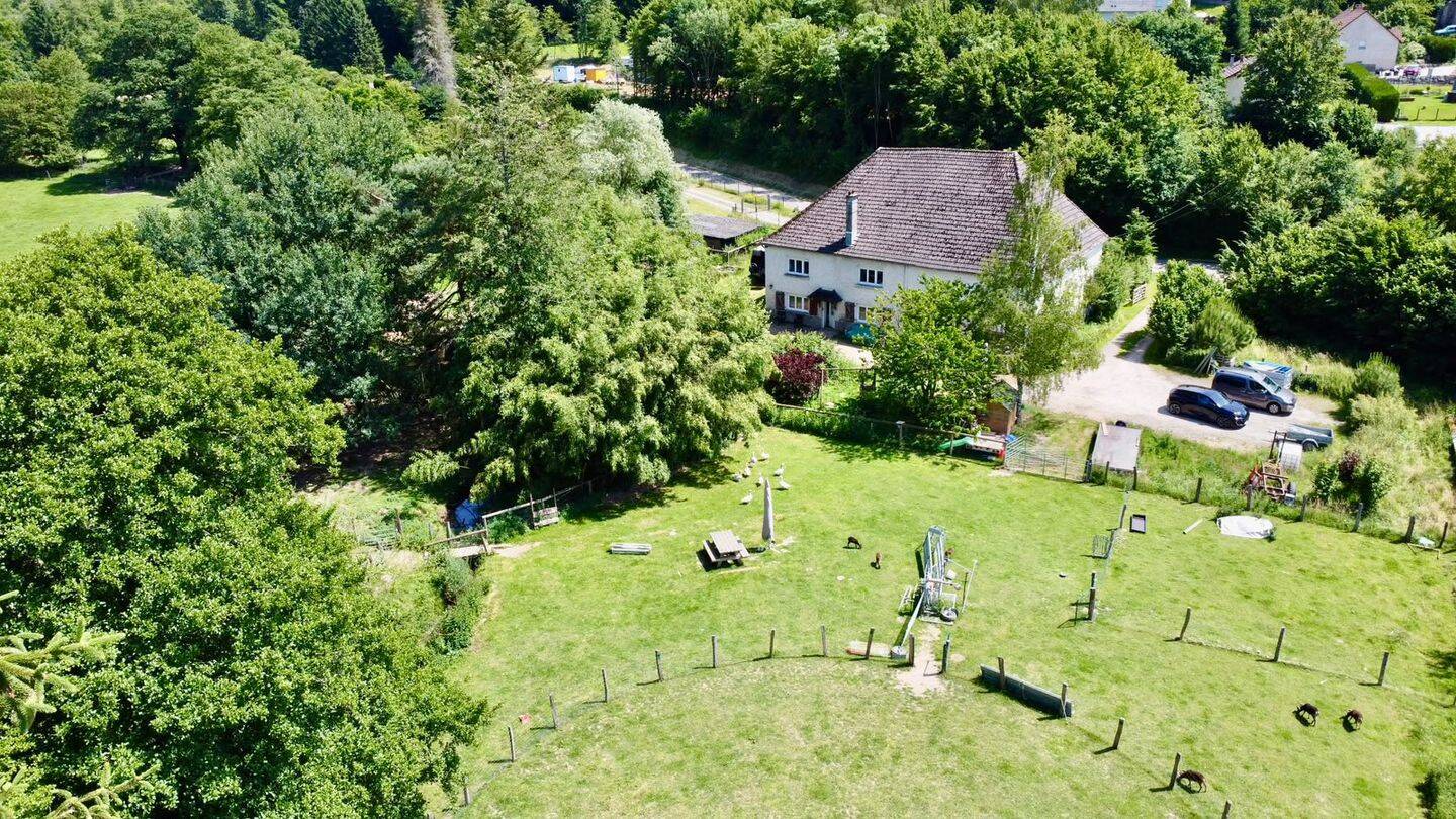 Maison 6 pièces 196 m² · à Magny-Jobert · 196 m² · 275 000 €
