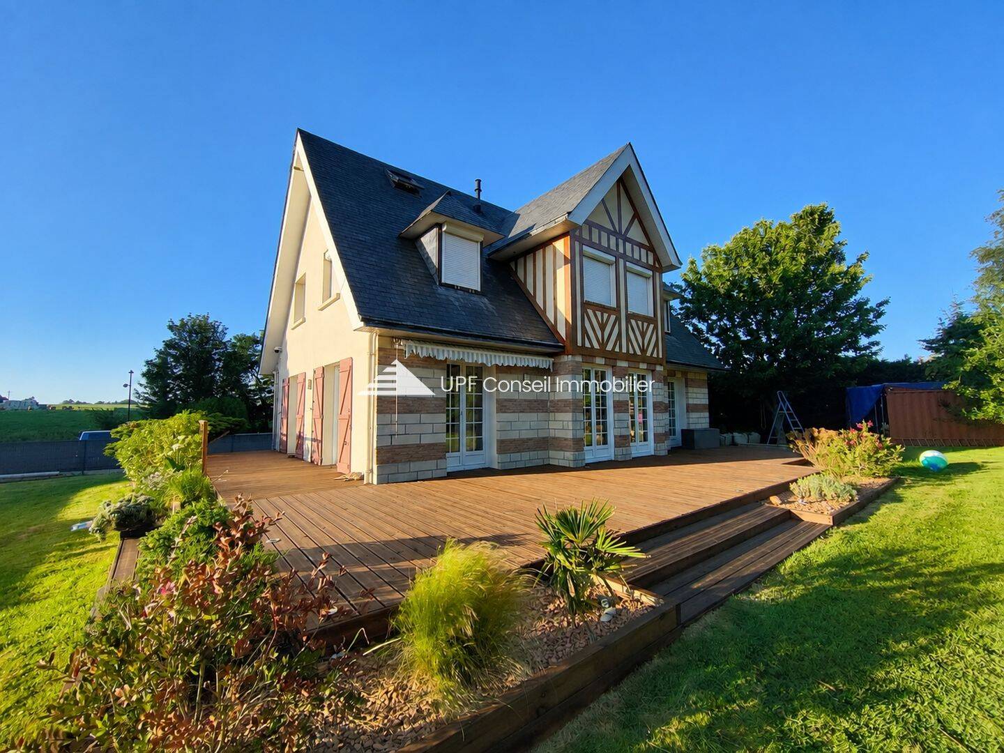 Maison 6 pièces 132 m² · à Hermeville · 132 m² · 418 000 €