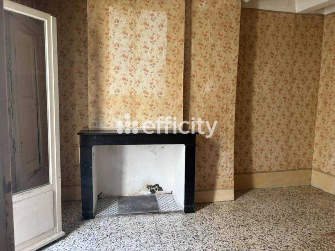 Maison 5 pièces 103 m² · à Bédarieux · 103 m² · 61 000 €