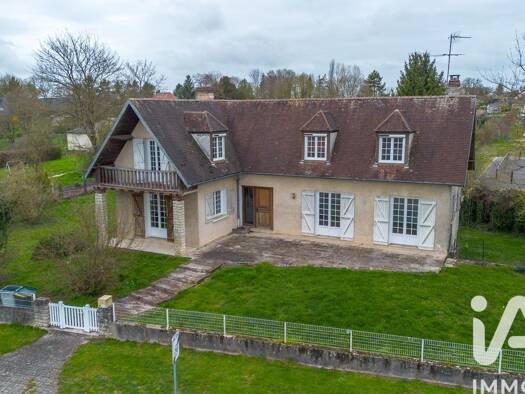 Maison à vendre 259 000 € 7 pièces 5 chambres 250 m² 1 197 m² de terrain Fère-Champenoise 51230