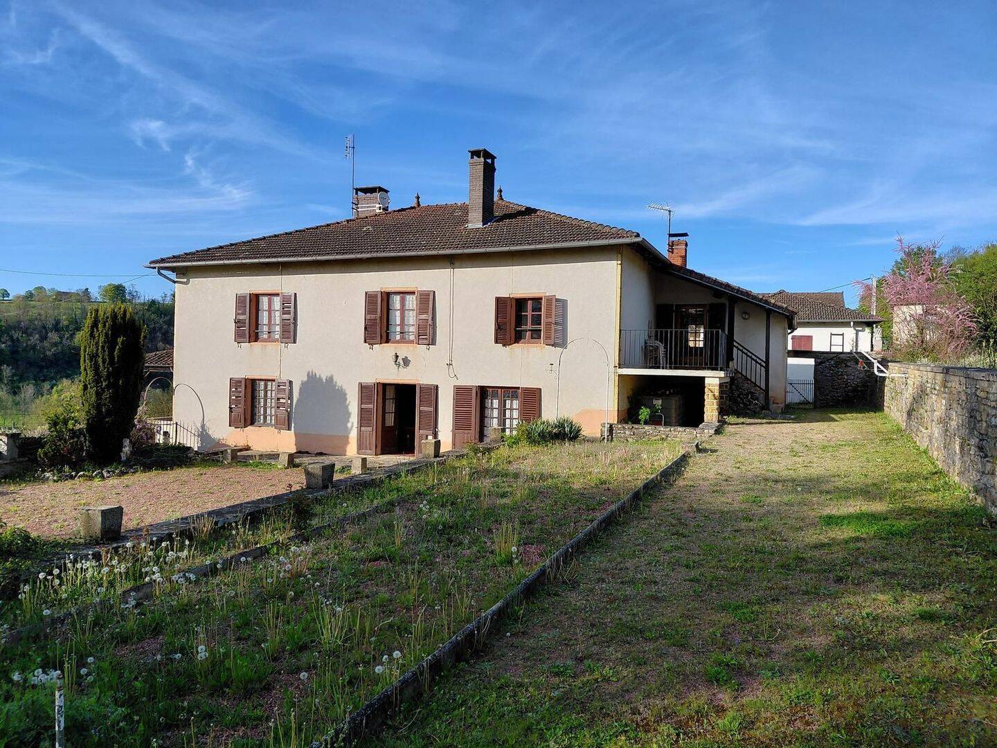 Maison 8 pièces 250 m² · à Charlieu · 250 m² · 269 000 €